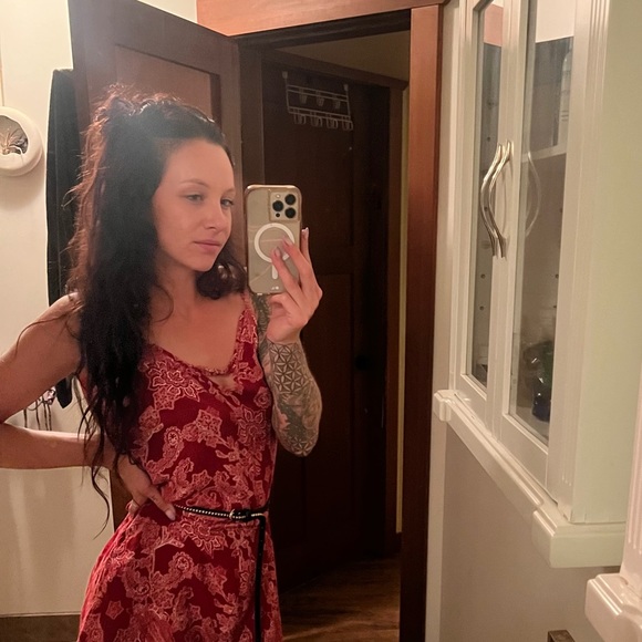 Meet your Posher, Laura - Picture 1 of 1